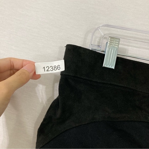 Anthropologie Black Mixed Media Faux Leather Knit Stretch Slim Pants size 30‎ - Picture 9 of 9